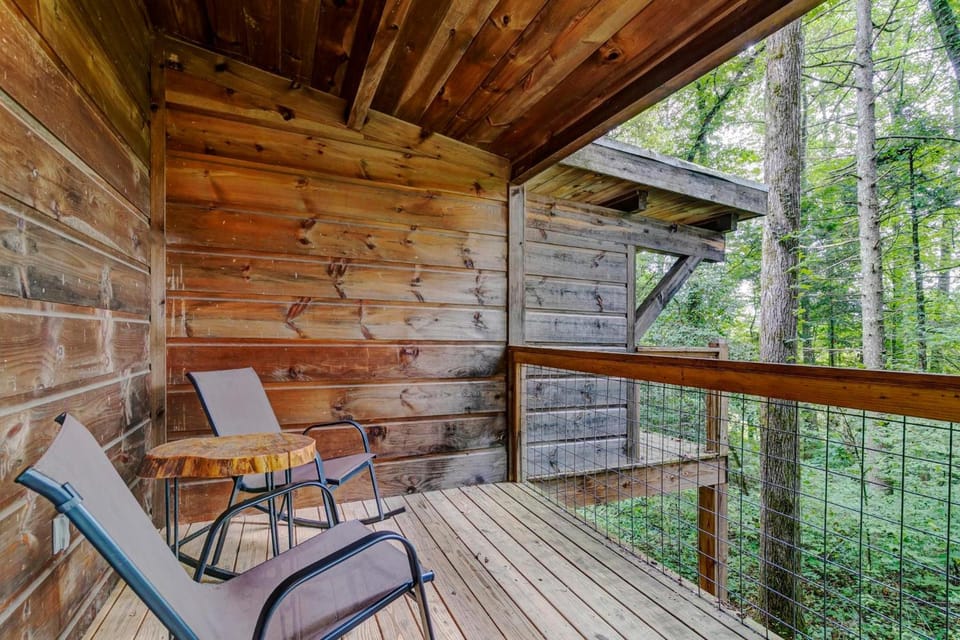 Dancing Bear Lodge Lodge in Sevier County