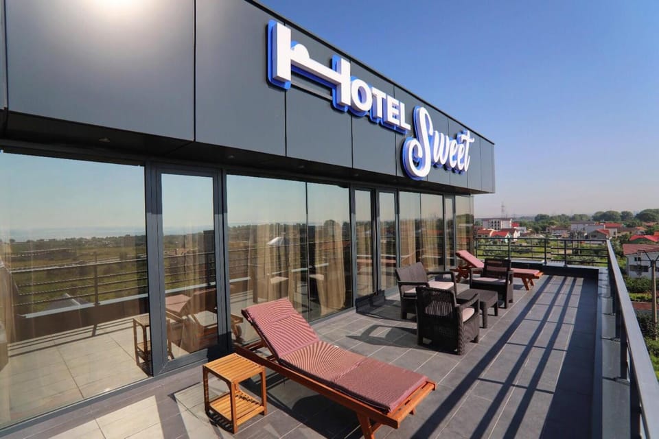 Hotel Sweet Hotel in Constanța County