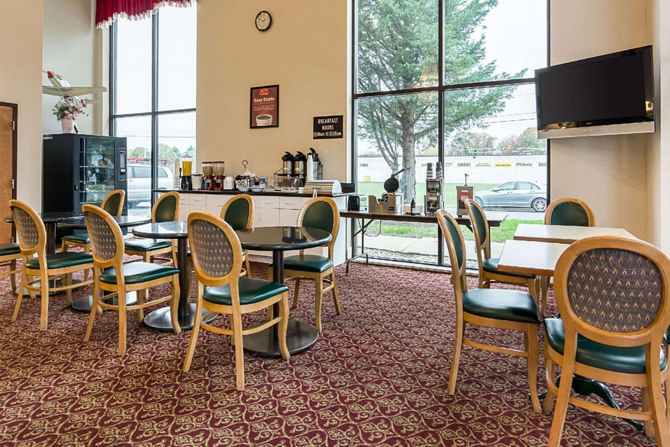 Econo Lodge Andrews AFB Hotel in Prince Georges County
