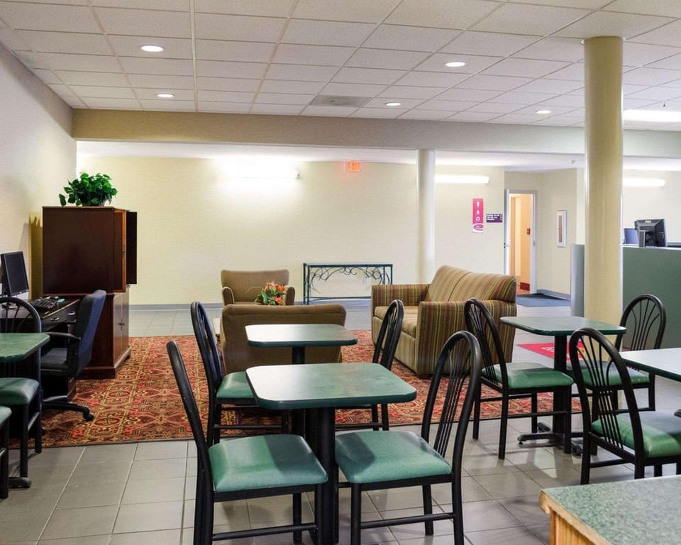 Econo Lodge Yazoo City Hotel in Mississippi