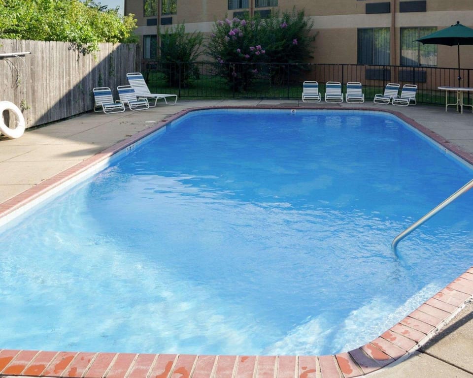 Econo Lodge Yazoo City Hotel in Mississippi