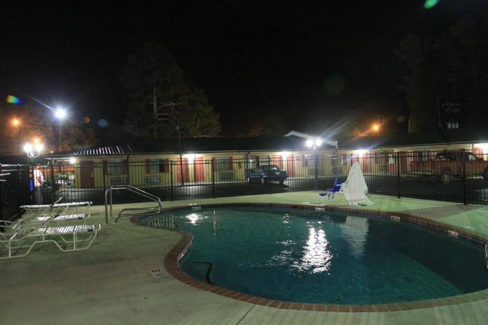 Holiday Terrace Motel Motel in Mississippi
