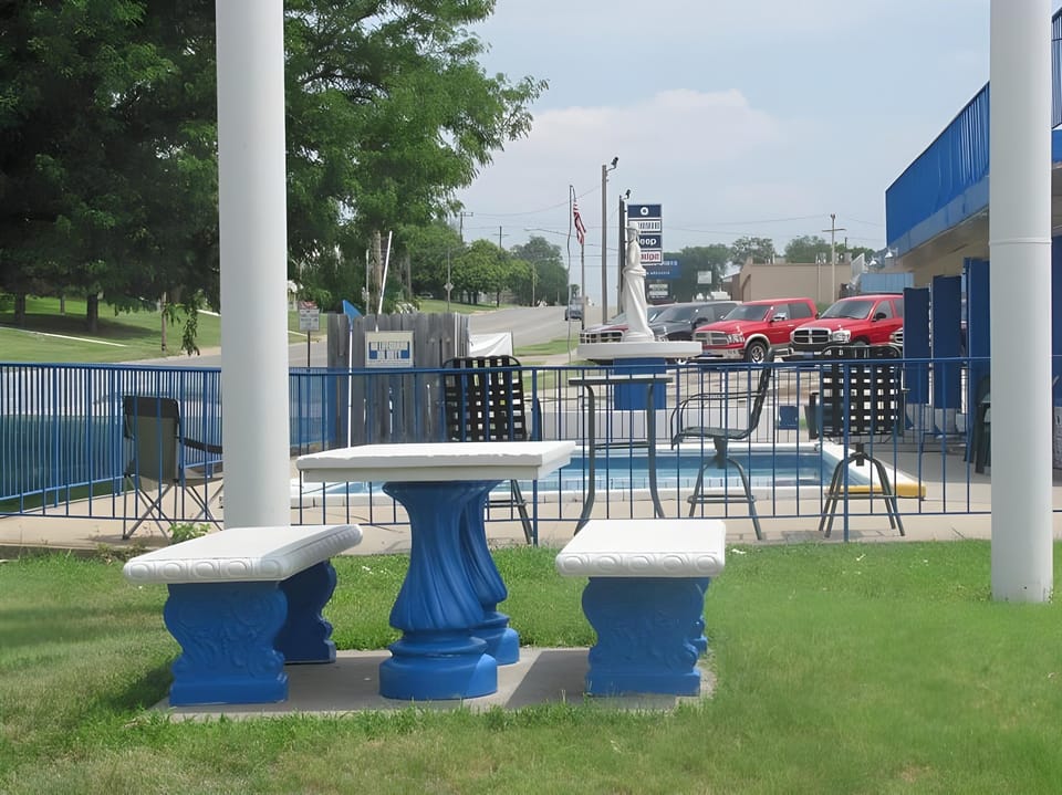 Econo Lodge Phillipsburg Hotel in Kansas