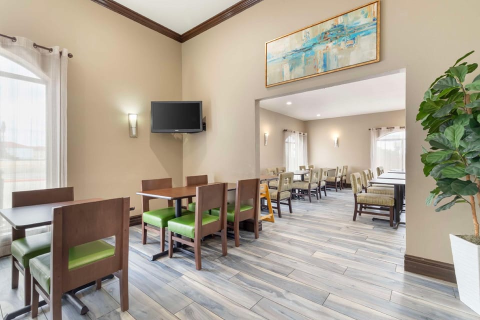 Best Western near Lackland AFB/SeaWorld Hotel in San Antonio