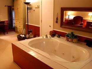 Munro House Bed and Breakfast Hotel in Jonesville