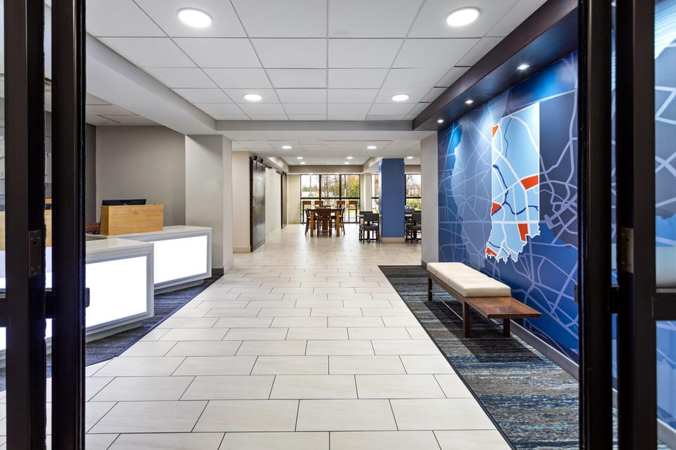 Holiday Inn Express New Albany Hotel By IHG Hotel in New Albany