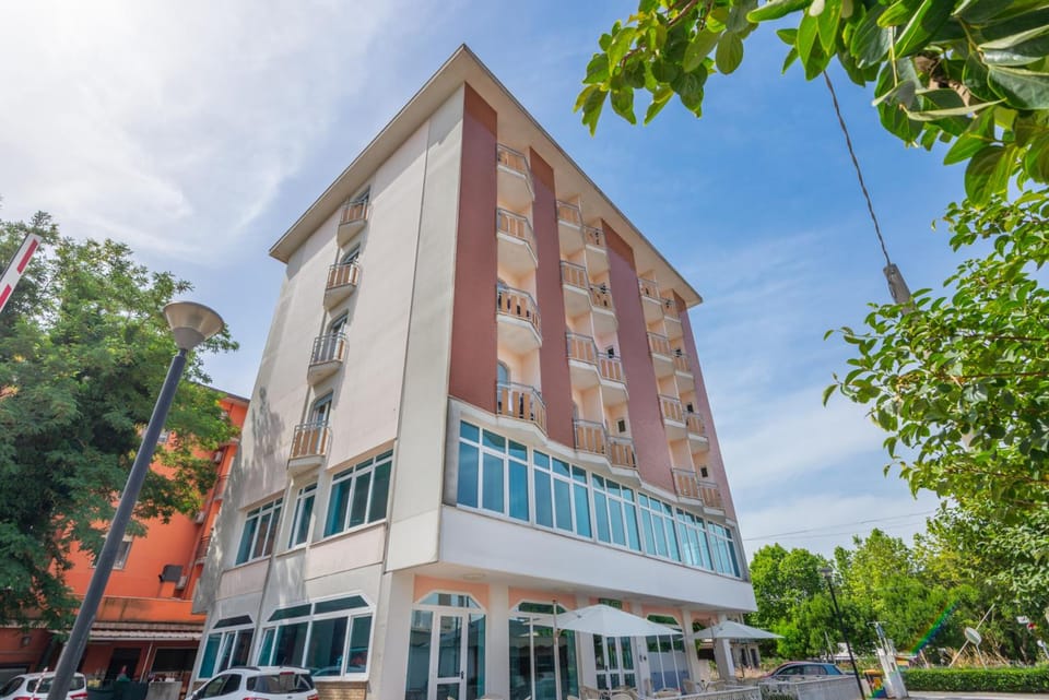 HOTEL CONTI Hotel in Bellaria - Igea Marina