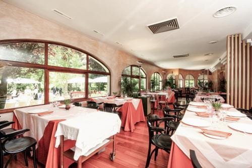 Hotel La Ginestra Hotel in Marche