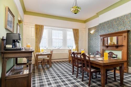 Crown Lodge Hotel in Wales