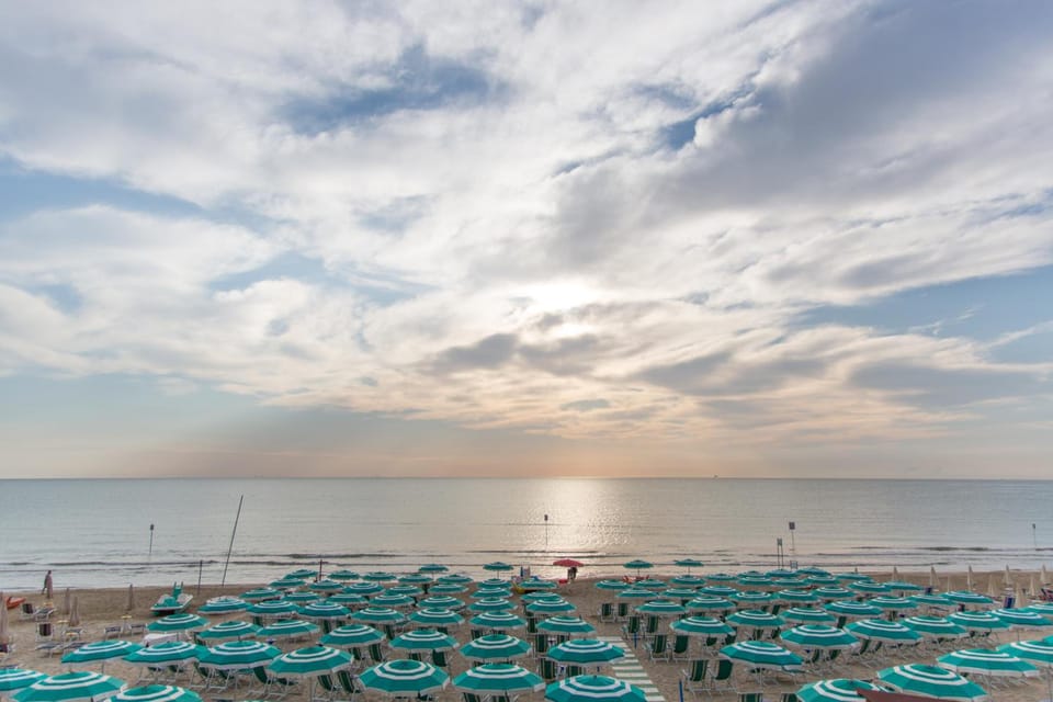 Hotel Saint Tropez - Pineto Hotel in Pineto