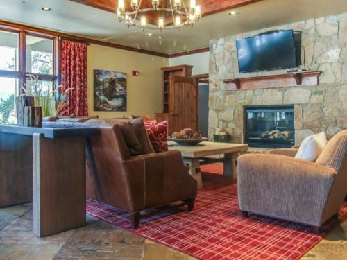 Romance at Riverbends' Snowflake Lift Hotel in Breckenridge