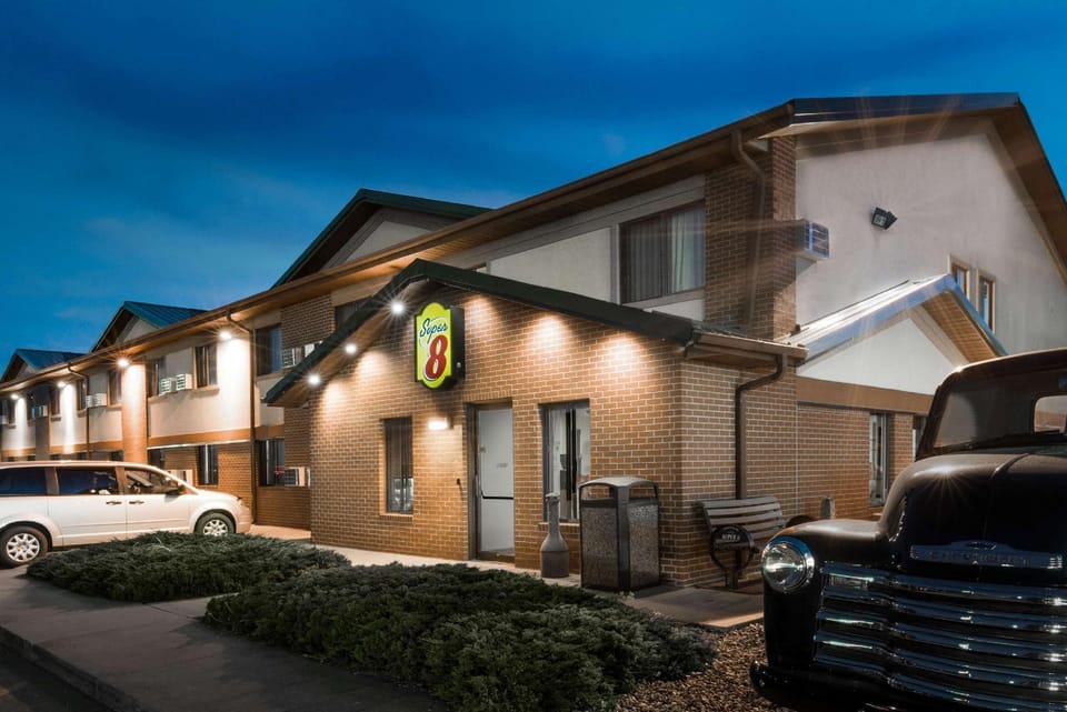 Super 8 By Wyndham Murdo Hotel in South Dakota