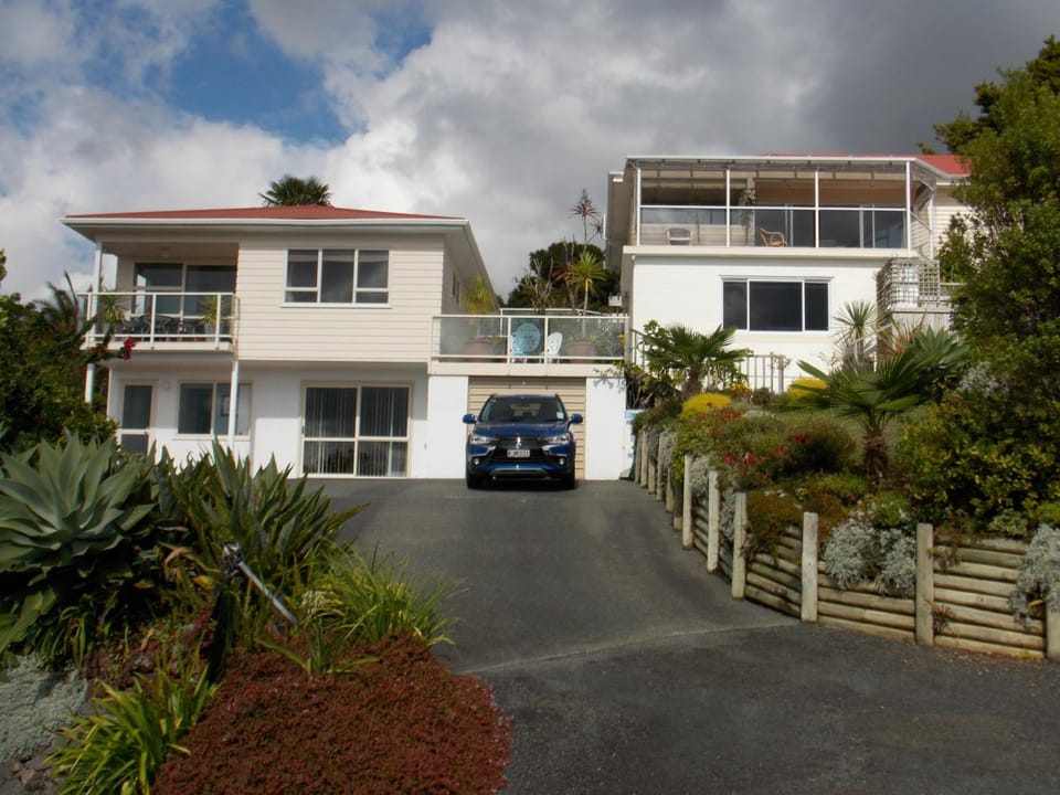 Top of the Bay Hotel in Paihia