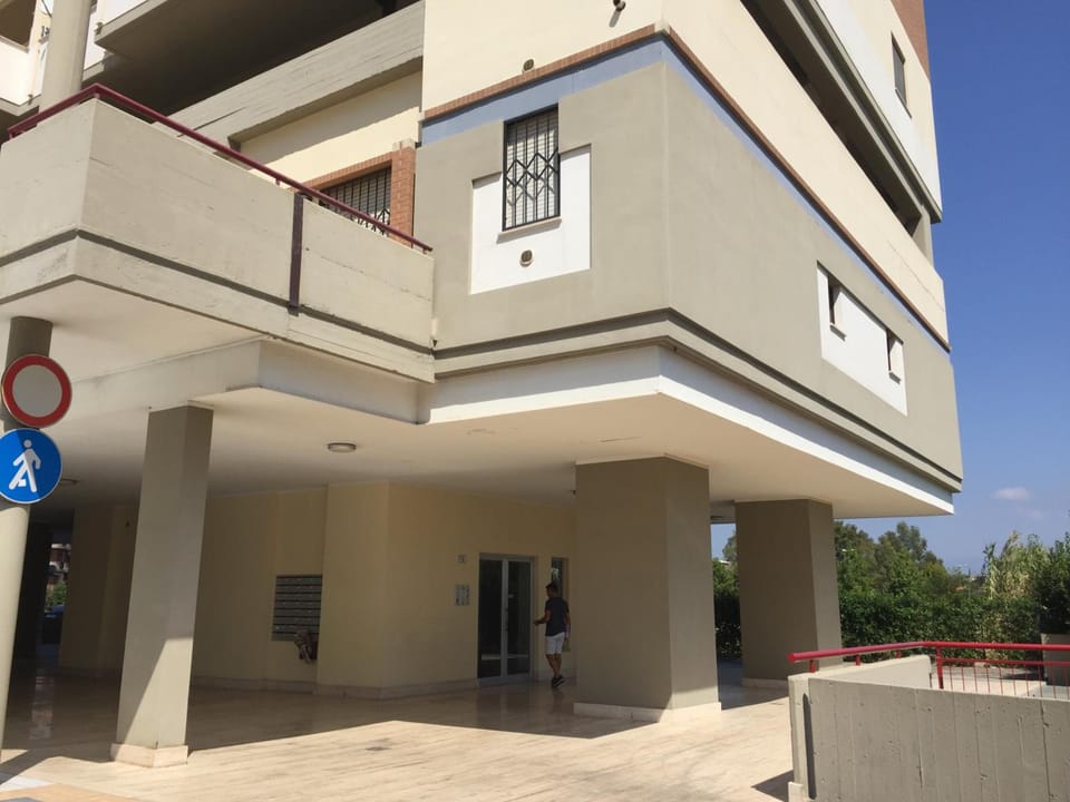 Salieri Apartment Hotel in Latina