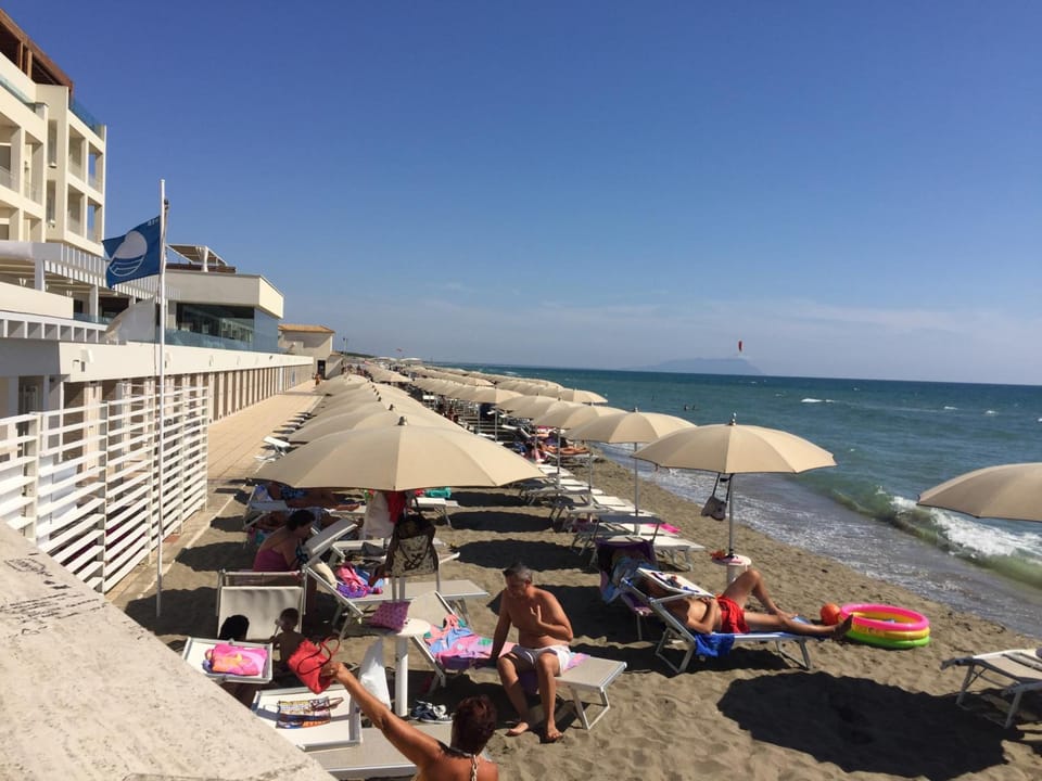 Salieri Apartment Hotel in Latina