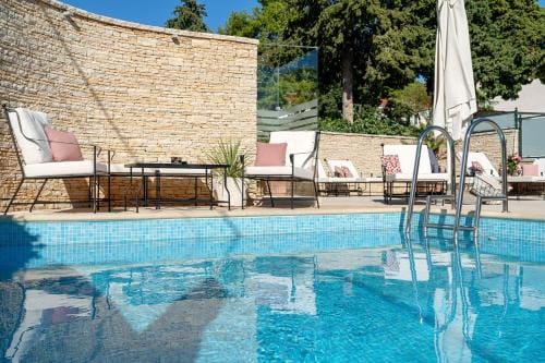 Rooms with a swimming pool Tisno, Murter - 3219 Hotel in Tisno