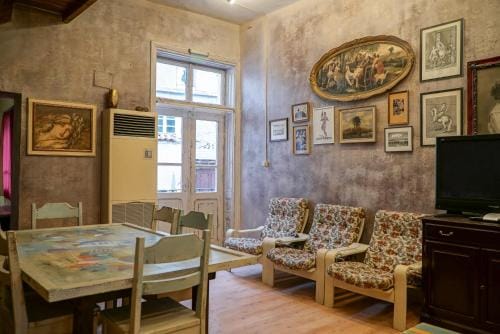 Rooster Hostel Hostel in Veliko Tarnovo