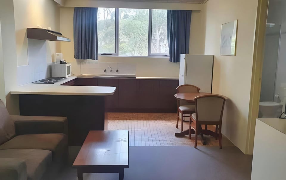 Hotel Cavalier Motel in Wantirna South
