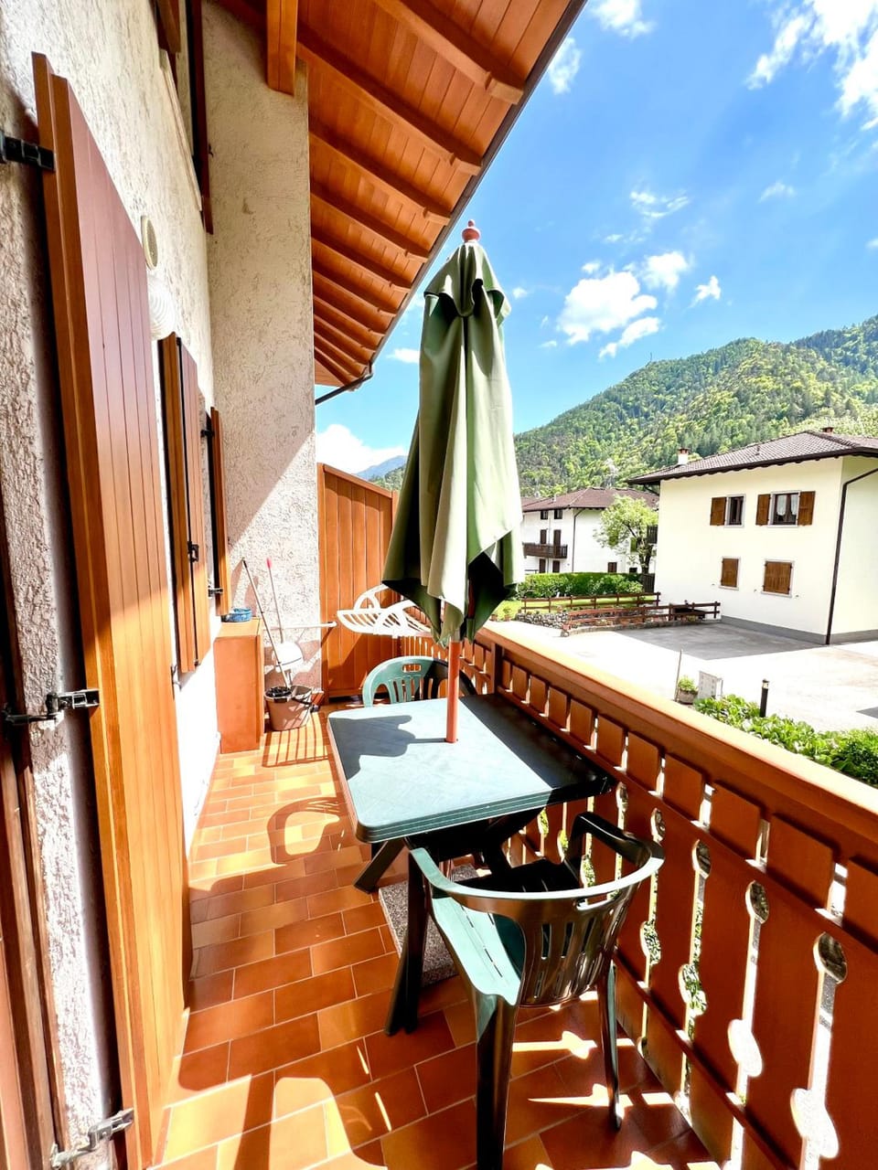 CROSINA HOLIDAY - Casa Lucia Hotel in Ledro