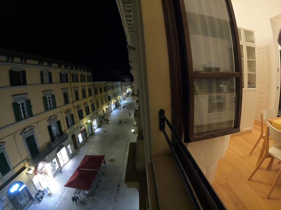 Five Roses Bed & Breakfast Hotel in Pisa