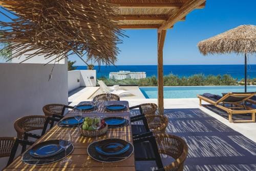 Bohemian Villas - Private Infinity Pools & Panoramic Sea View - just 500m from Beach Hotel in Crete