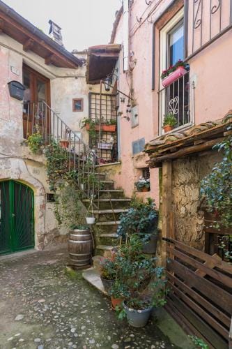 Opera Suites - Il sentiero della felicita Hotel in Lazio