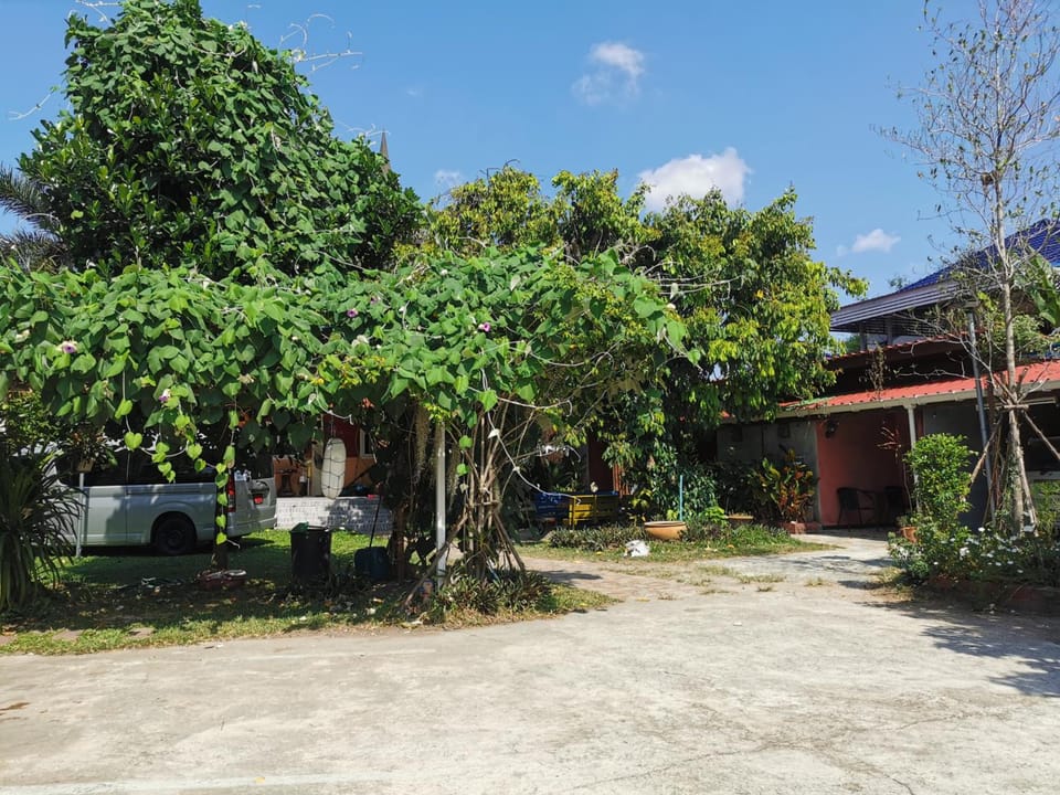 Lek Homestay Apartment hotel in Chon Buri Changwat