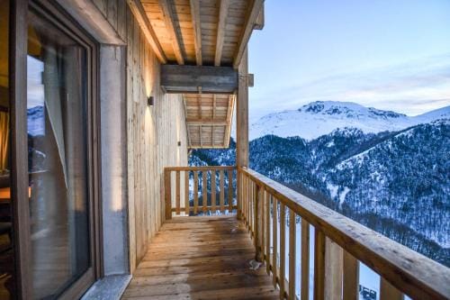 Chalet Everest - Luxury Apartments Hotel in Prato Nevoso