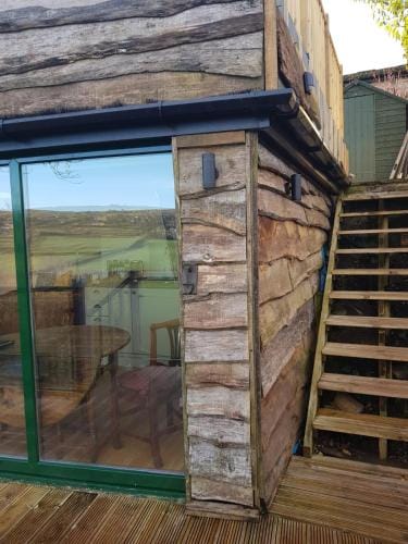The Sett on The Wharfe Lodge in Craven District