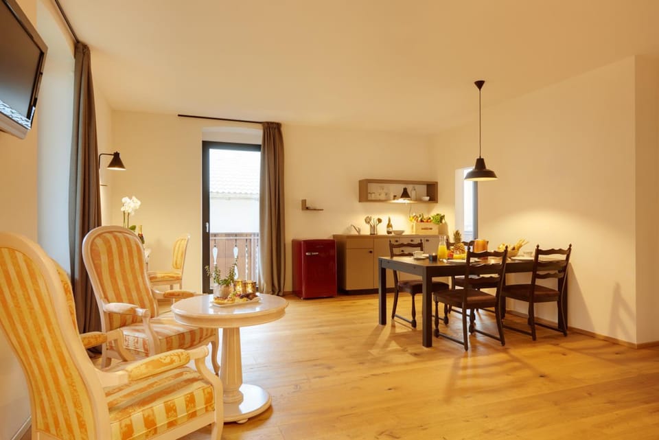 Historic Guesthouse BIRCHER B&B Apartments near Sterzing Hotel in Trentino-South Tyrol