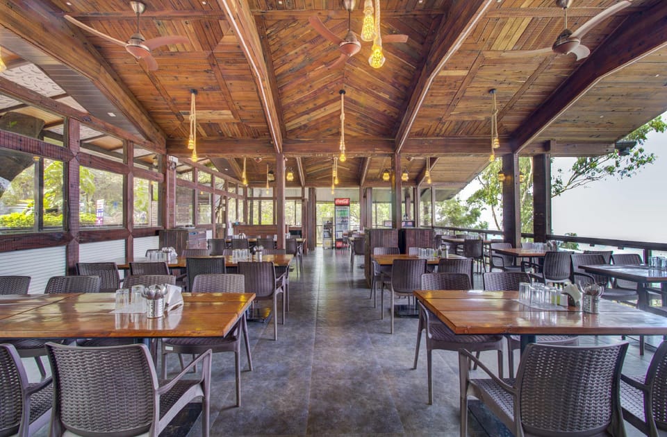 Rainforest Resort & Spa - Valley View Resort Hotel in Maharashtra