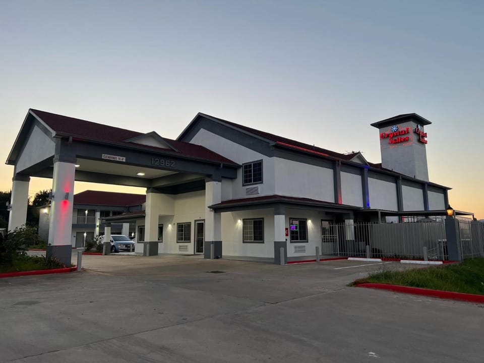 Crystal Suites Motel in Houston