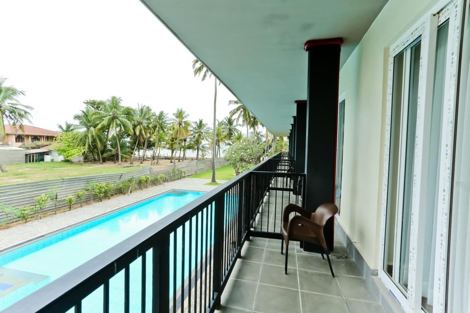 Golden Star Beach Hotel Hotel in Negombo