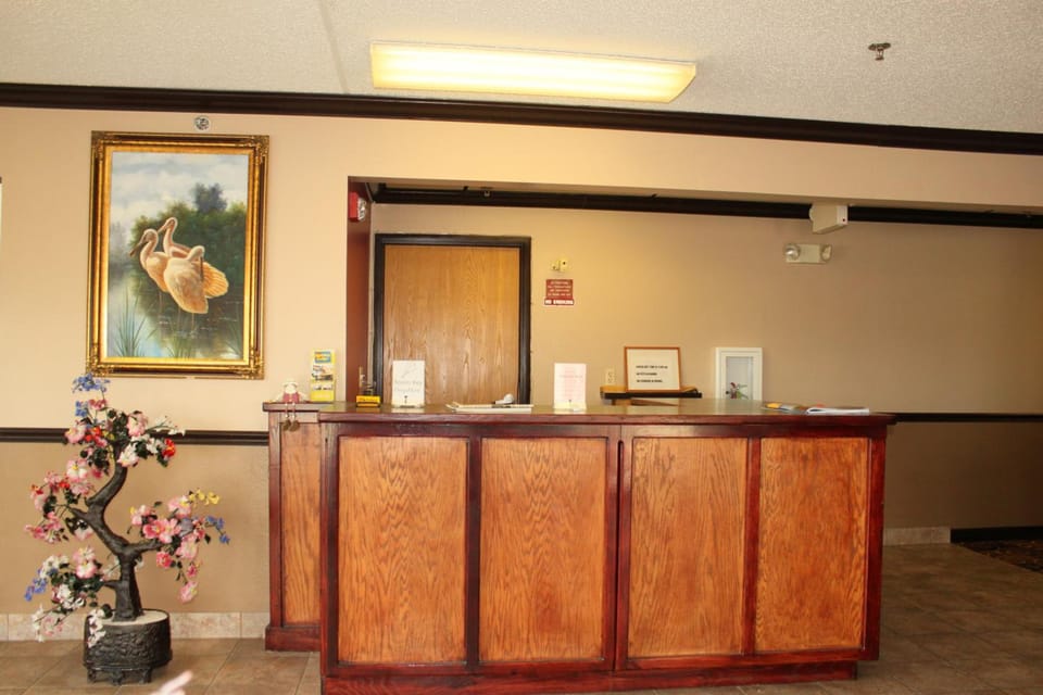 Holiday Lodge Motel in Ozark Mountains