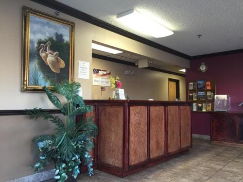 Holiday Lodge Motel in Ozark Mountains
