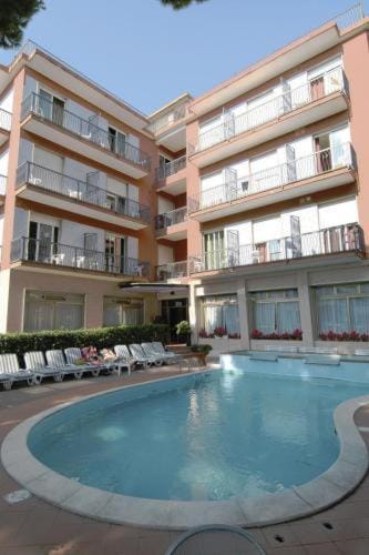 Hotel Kristall Hotel in Diano Marina