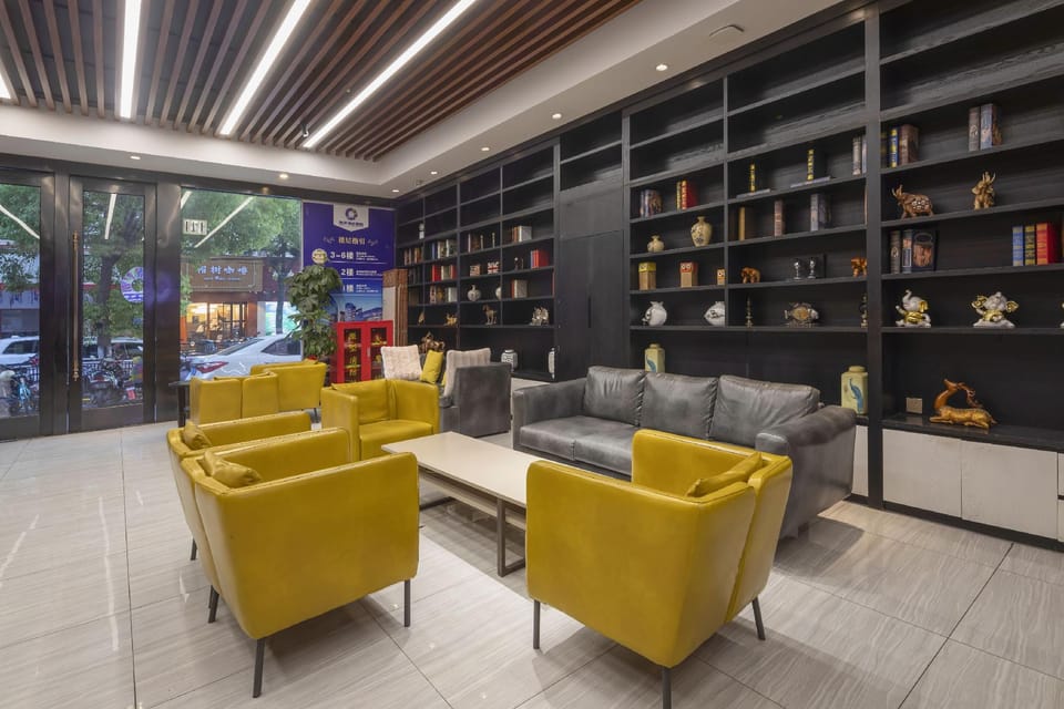 Xixi Lanting Hotel (Wuxi Zhongshan Road Sanyang Square Subway Station) Hotel in Suzhou