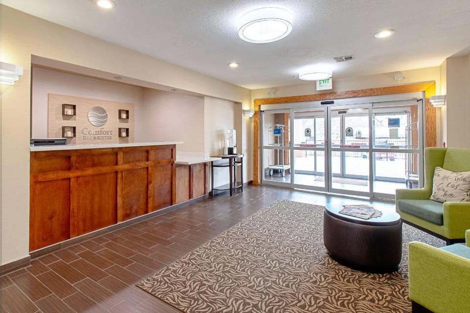 Comfort Inn & Suites Fredericksburg Hotel in Fredericksburg