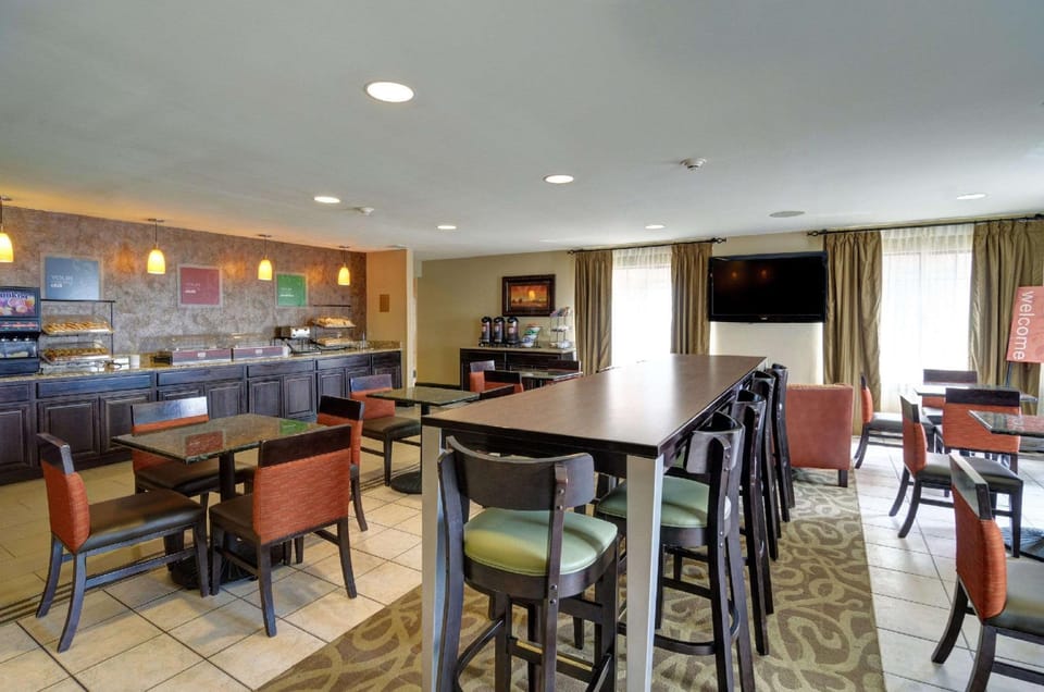 Comfort Inn & Suites Amarillo West Near Medical Center Hotel in Amarillo