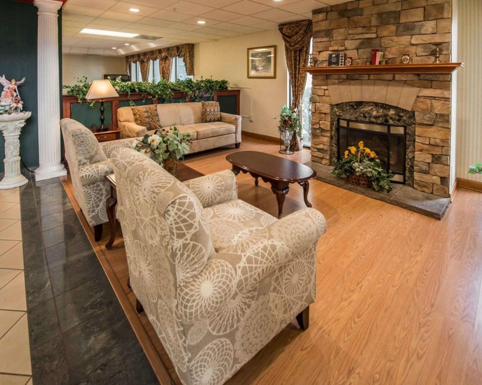 Comfort Inn & Suites Morganton South Hotel in Morganton