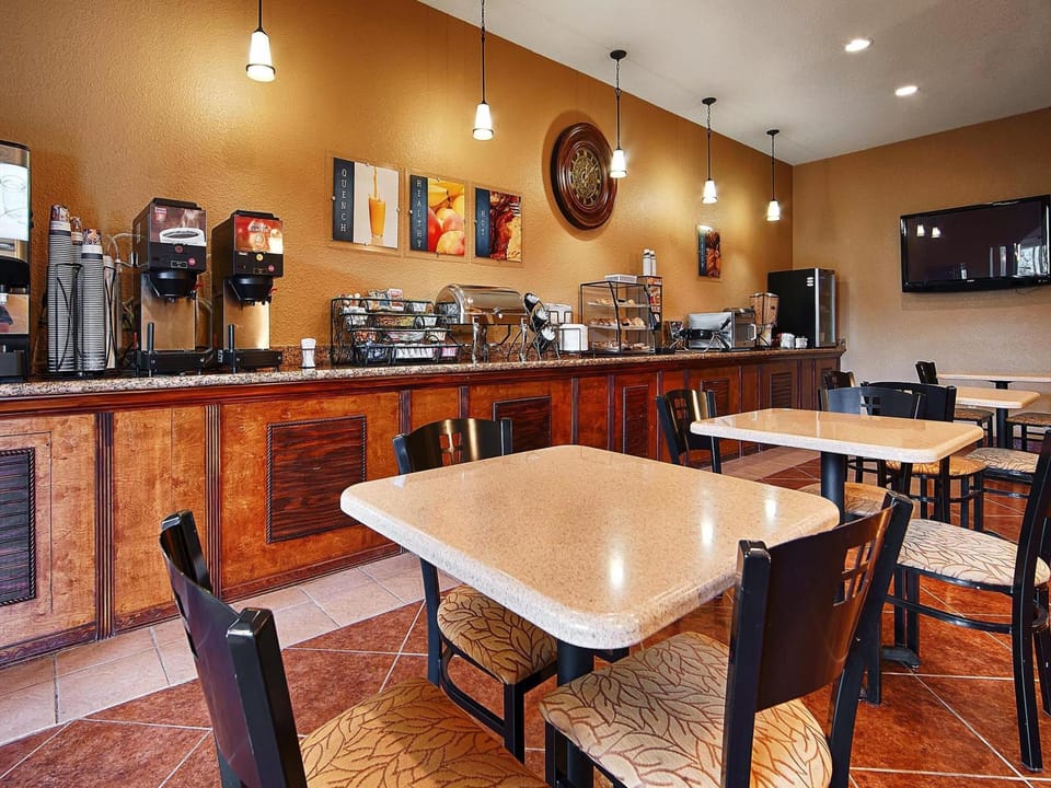 Baymont by Wyndham Cuero Hotel in Rio Grande