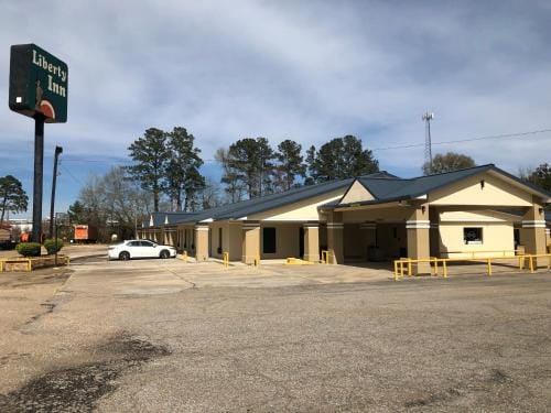 Liberty Inn - Collins Motel in Mississippi