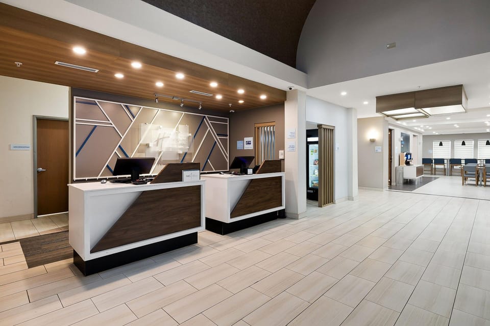 Holiday Inn Express Hotel & Suites Jourdanton Pleasanton By IHG Hotel in Rio Grande