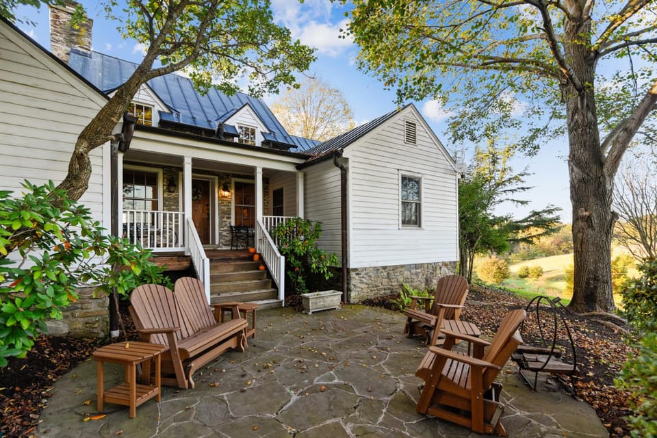 Goodstone Inn & Restaurant Inn in Shenandoah Valley