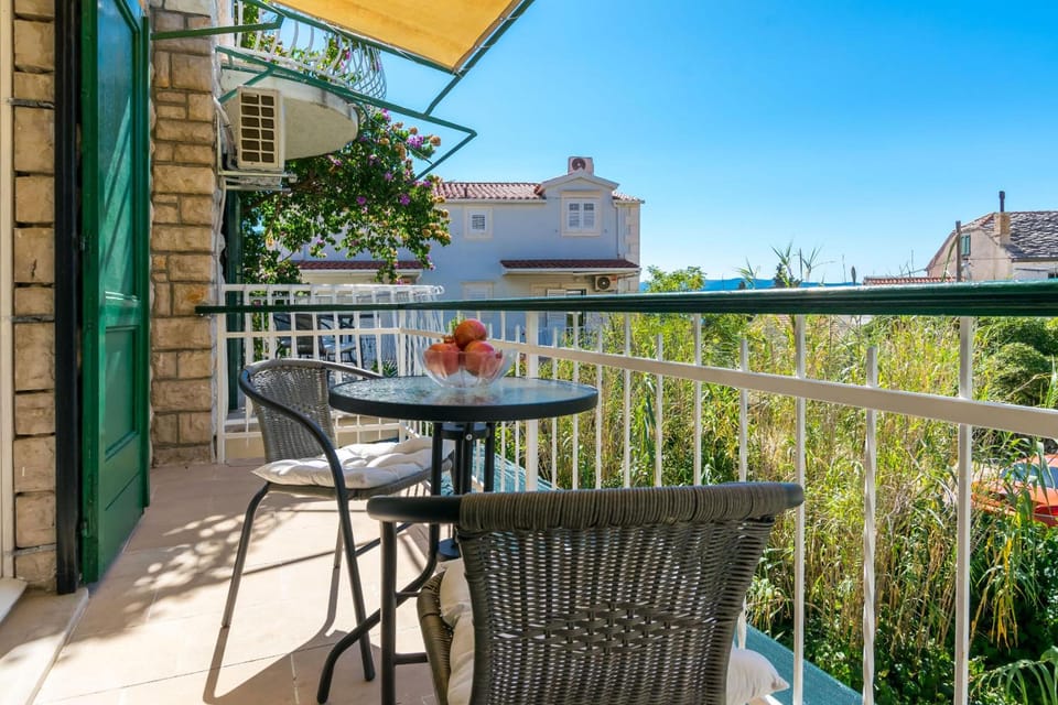 Apartment Brane Hotel in Bol