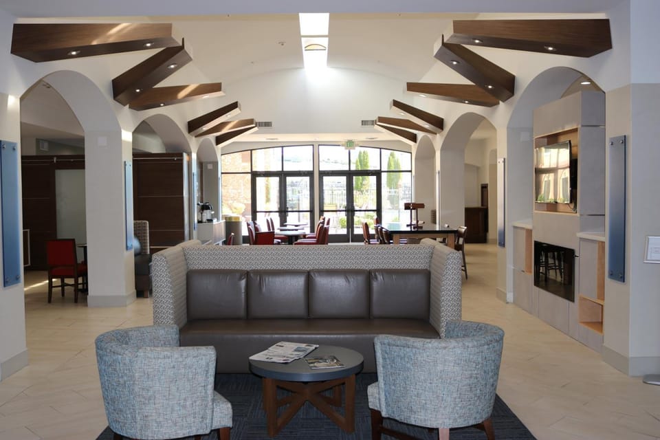 Holiday Inn Express Hotel & Suites El Dorado Hills By IHG Hotel in El Dorado Hills