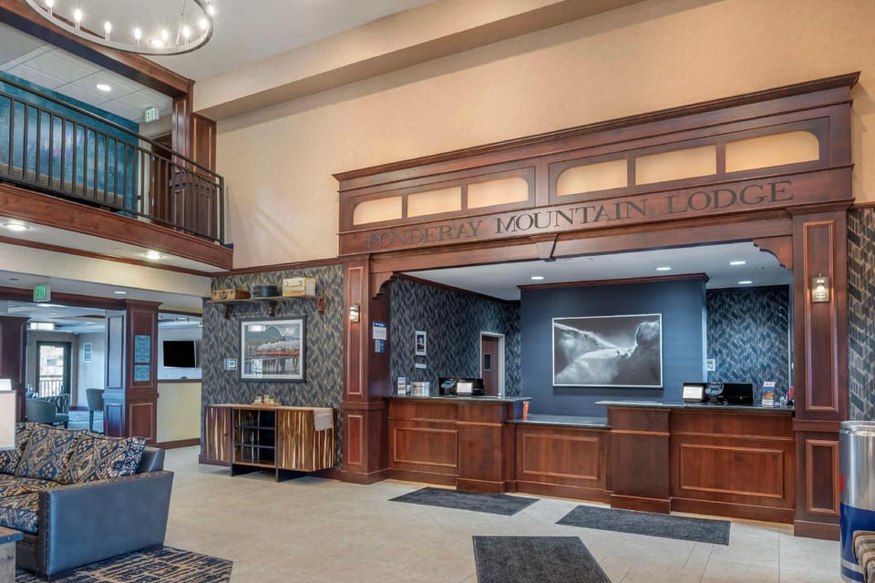 Best Western Plus Ponderay Mountain Lodge Hotel in Ponderay