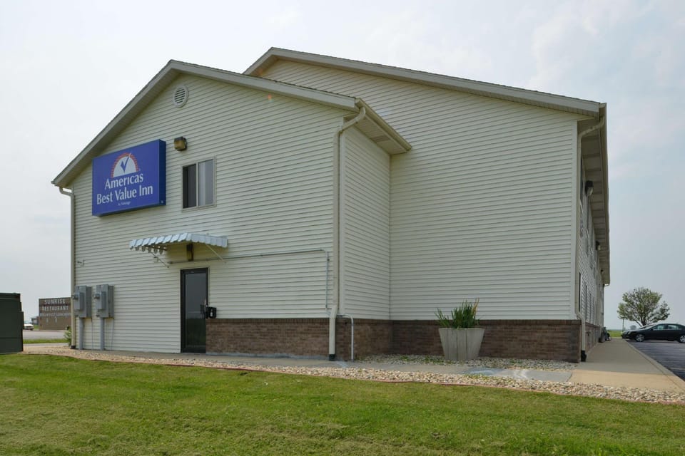 Americas Best Value Inn Wenona Motel in Illinois