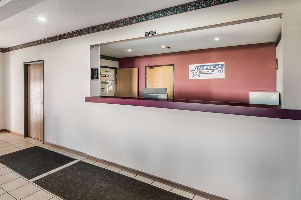 Americas Best Value Inn Wenona Motel in Illinois