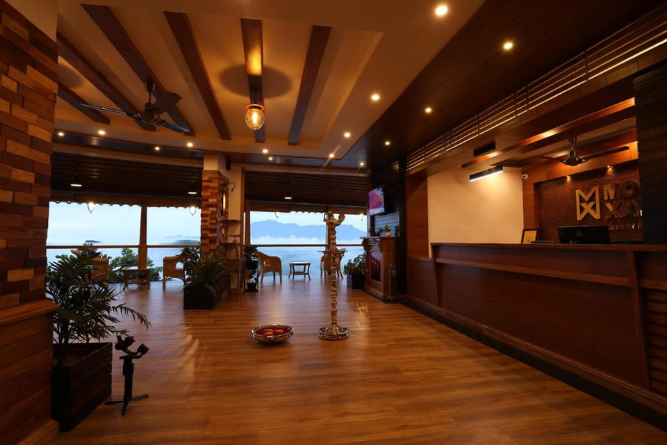 Shared lounge/TV area